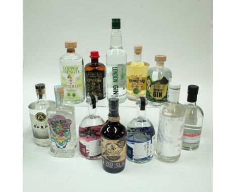 Box 4 - GinPear Drop Gin LiqueurKalki Moon GinCult & Glory No1 GinBrogan's Way Hearts Afire GinBrogan's Way Royal Blood GinPi