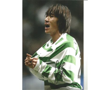 Shunsuke Nakamura Celtic Signed 12 x 8 inch football photo. Supplied from stock of www.sportsignings.com the in person Sport 