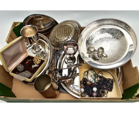 A BOX OF ASSORTED WHITE METAL WARE, to include four silver coffee spoons, each hallmarked Sheffield, a silver medicine spoon 