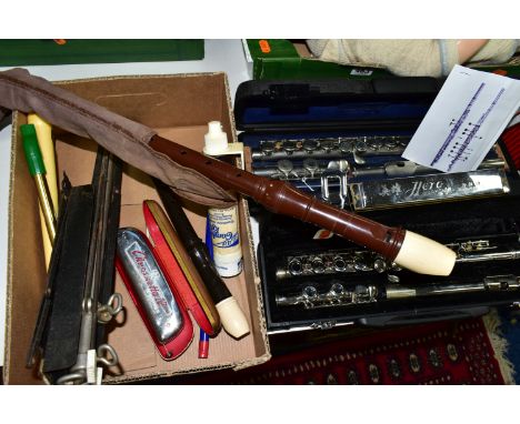 TWO CASED FLUTES AND A BOX OF RECORDERS, HARMONICAS AND OTHER INSTRUMENTS, to include cased Hernals S100 and Lindo flutes, Do