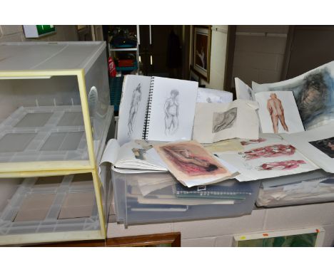 STANLEY JOYCE (BRITISH 20TH CENTURY) A LARGE QUANTITY OF FIGURATIVE DRAWINGS ETC, to include nude figure studies, various med