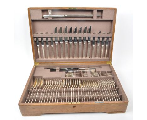 Mappin &amp; Webb - A vintage 20th-century silver-plated boxed canteen of cutlery, with eight settings. Including, teaspoons,