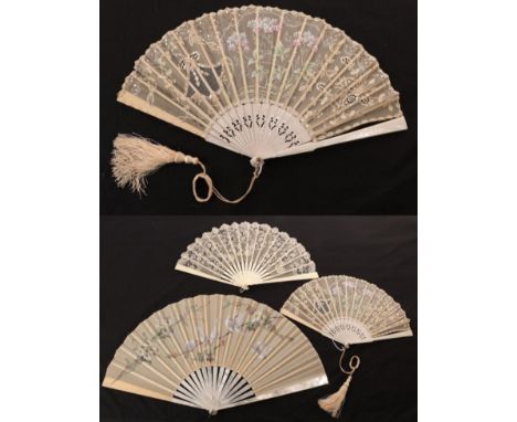 A Large Late 19th Century White Mother-of-Pearl Fan, the monture's only detail being a shape to the head. The substantial cre
