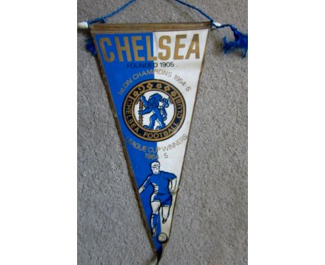 VINTAGE CHELSEA PENNANT
Approx 12 inches long
Two small pin holes and light age related wear