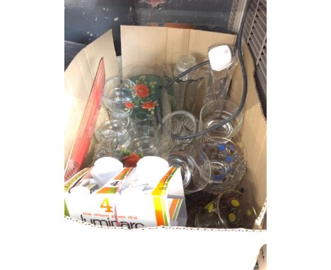 A box of glassware 