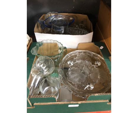 2 boxes of glassware 