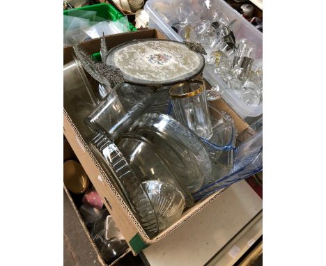 Box of glassware 