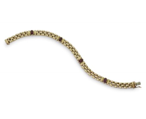 A 9ct gold ruby cabochon bracelet, 20cm long, weight 16.9gms Condition Report:Available upon request