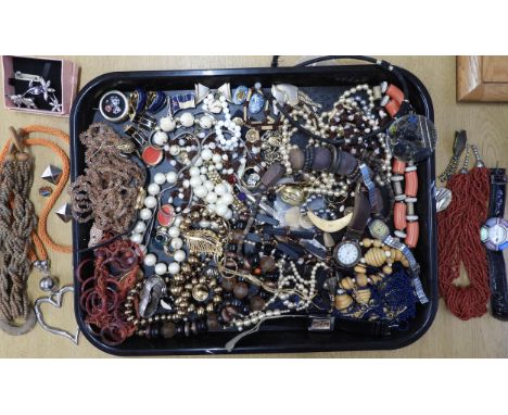 A large collection of vintage costume jewellery to include items by Monet, statement necklaces, animal brooches etc Condition