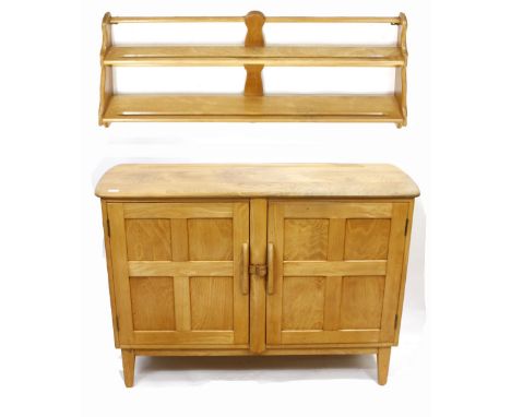 AN ERCOL STYLE LIGHT ELM SIDEBOARD, 122cm wide together with an Ercol light elm plate rack