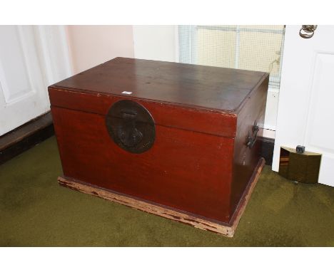 Circa 1900 Chinese painted trunk, 52cm H, 84cm W, 55cm D