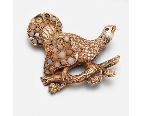 Gelbgold, 14 ct.; Schauseitig besetzt mit Glasperlen. Sehr feine Goldschmiedeausführung. Gew. ca. 24,16 g.Hunting brooch, in 