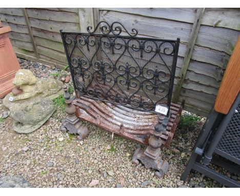 Fire basket with dogs and fireguard