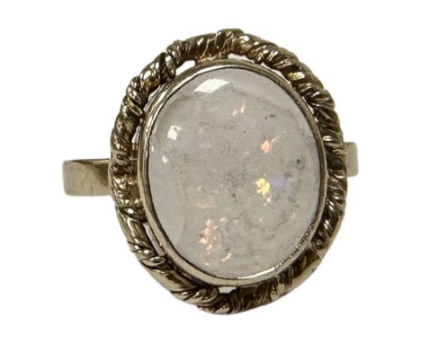 A 9ct gold opal ring, size M CONDITION REPORT: 3g