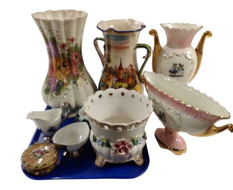 A tray containing assorted ceramics including an Italian flower encrusted planter and lidded trinket pot, transfer printed va