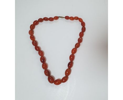 Ladies vintage Cornelian necklace, 22 cm long 