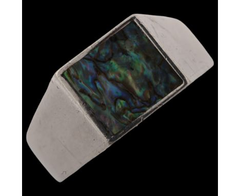 HARALD WILLIAM JENSEN - a large Danish sterling silver and abalone signet ring, setting height 11.7mm, size Z+, 14.6gNo damag