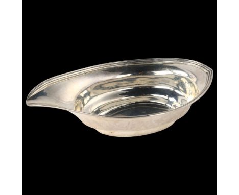 A George III silver pap boat, plain form with reeded rim, by Thomas Wilkes Barker, hallmarks London 1808, length 13.5cm, 2.2o