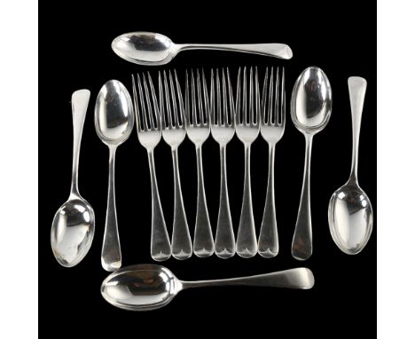 A set of George V silver Old English pattern dessert cutlery for 6 people, comprising 6 x knives, and 6 x spoons, by Walker &