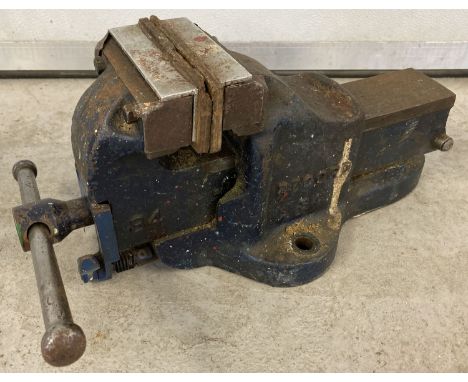 A vintage Record 84 quick release bench vice.  