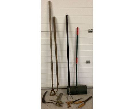 A collection of vintage &amp; modern garden and workshop tools to include hoe's, shears &amp; hand scythe.  