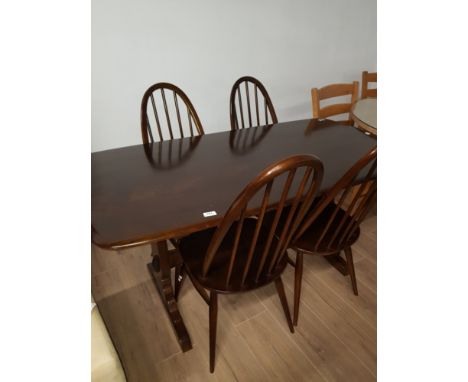 1960S ERCOL DINING TABLE AND 4 WINDSOR BACK CHAIRS