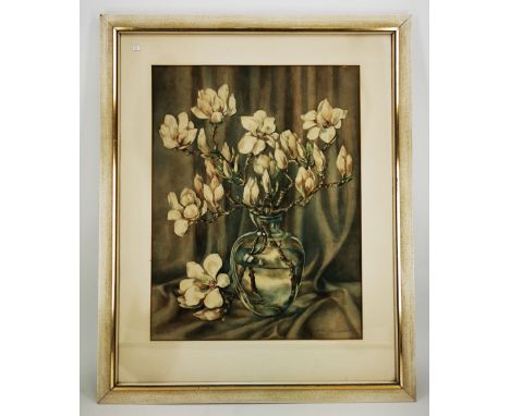 SZALINSKI, LOTTE (CHARLOTTE, Filehne/Westpreußen 1906 - 1988 Osnabrück), Gouache. "Stillleben mit Magnolien", u. r. signiert 