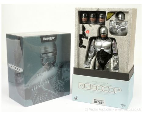 Hot Toys Movie Masterpiece Diecast Robocop 1/6th scale collectible figure, MMS202-D04, Near Mint, within Excellent opened pac