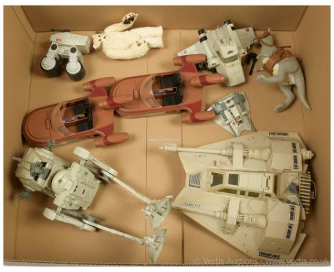 Kenner Star Wars vintage vehicles and creatures x eight including Landspeeder x two both complete, Snowspeeder (missing one b