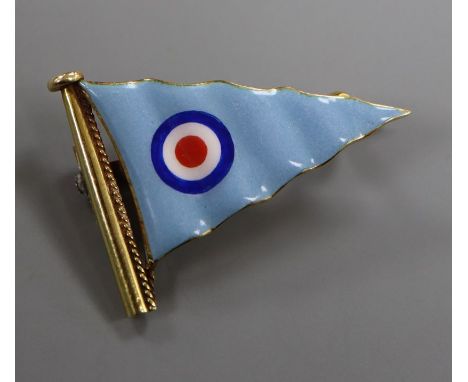 An 18ct and polychrome enamel pennant brooch, retailed by Benzie, Cowes, Isle of Wight, 24mm.