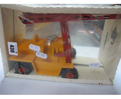 Triang Hi-Ways Series Fork Lift Truck, in original box and cellophane (some damage to cellophane).