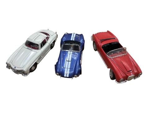 Burago &amp; others 1:16 scale diecast classic cars, unboxed (qty)
