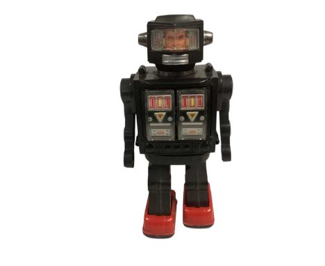 Battery operated plastic body robot (made in Hong Kong) (1)