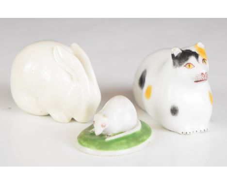 Chamberlains Worcester recumbent cat and mouse and Royal Worcester rabbit, all marked to underside, tallest 4cm