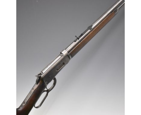 Winchester Model 1894 .32-40 underlever repeating rifle with adjustable sights, steel butt plate and mounts, walnut stock, gr