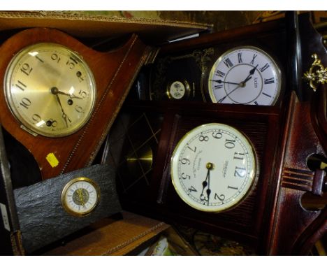 A BOX OF CLOCKS TO INCLUDE A MAHOGANY NAPOLEON HAT MANTEL CLOCK, SLATE MANTEL CLOCK ETC.
