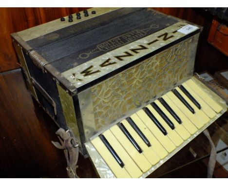 A GERMAN MAZZINI 'THE ANTORIA' ACCORDION