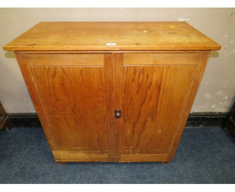 St Mary's Abbey - A VINTAGE PINE TWO DOOR CUPBOARD H-94 W-79 CM