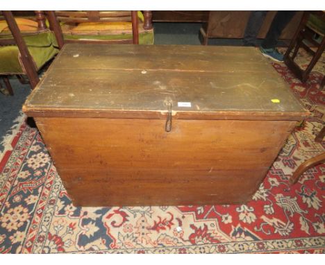 St Mary's Abbey - A VINTAGE BLANKET BOX W-85 CM