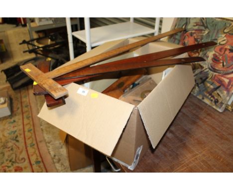 A BOX OF VINTAGE TECHNICAL DRAWING EQUIPMENT TO INCLUDE A MAHOGANY CASED ASTON AND MANDER TECHNICAL DRAWING SET, CASED STANLE