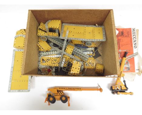 Assorted loose Meccano and two Tonka construction vehicles