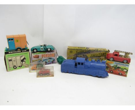 Assorted boxed vintage toy vehicles to include Britains 9547 Horse Box with Horse (water staining to box), Marx Friction Driv