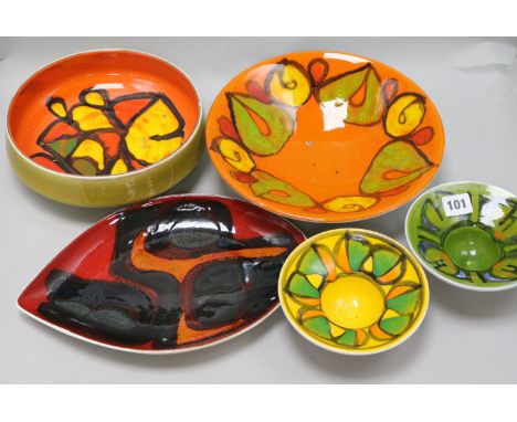 A group of Poole pottery, Delphis