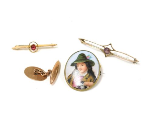 A group of jewellery, comprising a 9ct gold cufflink, two stone set 9ct gold bar brooches, garnet and amethyst, 5.4g all in a