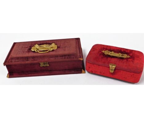 Two crushed velvet jewellery boxes, comprising a rectangular burgundy box, with applied gilt metal Art Nouveau style handle, 