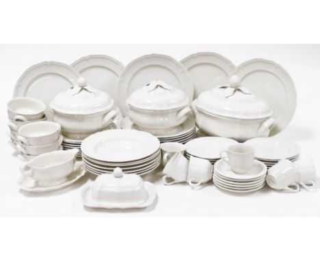 A Villeroy &amp; Boch Vitro Porceline Manola pattern part dinner service, comprising large oval tureen and cover, medium ture