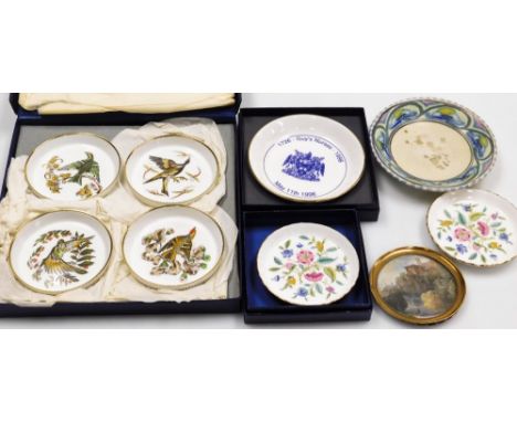 A group of ceramics, to include an imitation Poole pin dish, two Royal Worcester pin dishes and a set of four Royal Worcester