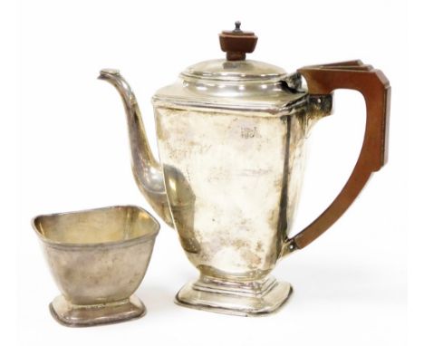 A George V silver Art Deco coffee pot, Birmingham hallmark, 1936, 14.5oz, and sugar basin, 4oz.