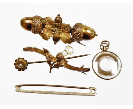 A group of gold and other jewellery, to include a gilt acorn bar brooch, unmarked, 5cm wide, a 9ct gold single bar brooch, a 