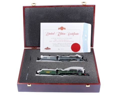 A Bachmann Branch-Line Gift Set. A set of 2 Maunsell N class 2-6-0 tender locomotives- RN818 in SECR grey wartime livery and 